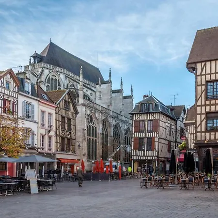 Rustique & Convivial Hyper-centre, Fibre, 4 Pers * Troyes