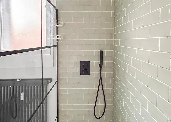 Rustique & Convivial Hyper-centre, Fibre, 4 Pers Lägenhet Troyes